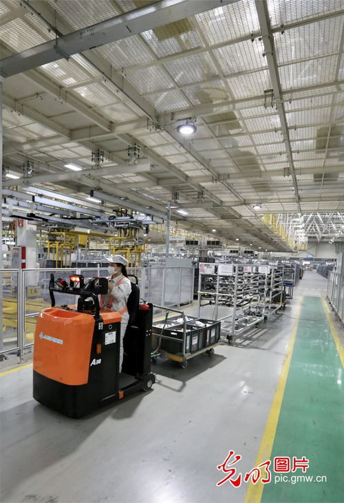 高速、高質(zhì)量、創(chuàng)新 打造世界級(jí)汽車硅谷的三輪車總裝與零部件生產(chǎn)